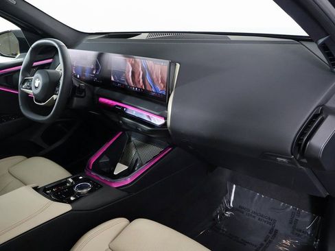 Used 2025 BMW X3 xDrive30i w/ Premium Package image 9