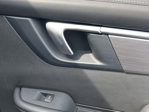 Used 2025 Buick Enclave Preferred image 57