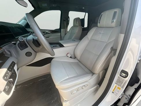 Used 2021 Cadillac Escalade Sport Platinum AWD/4WD image 15