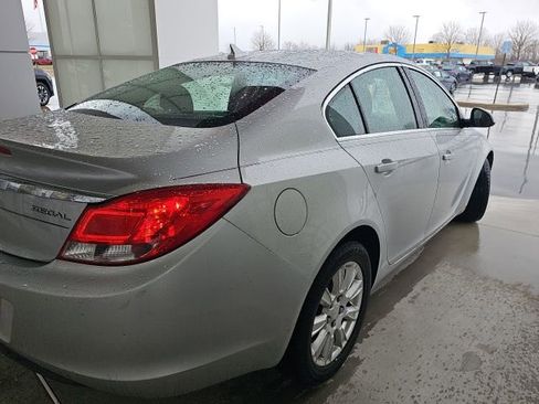 Used 2012 Buick Regal Leather image 4