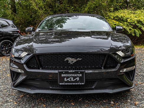 Used 2022 Ford Mustang GT Premium image 3
