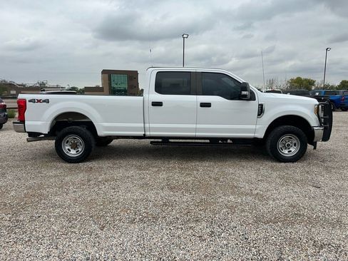 Used 2017 Ford F250 XL w/ Power Equipment Group image 10