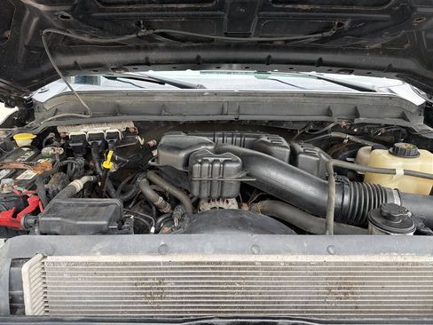 Used 2015 Ford F250 XL w/ Power Equipment Group AWD/4WD image 11