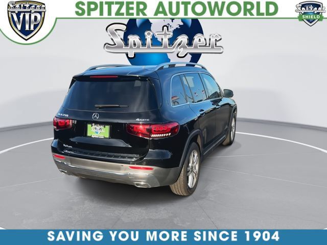Used 2023 Mercedes-Benz GLB 250 4MATIC w/ Premium Package image 9