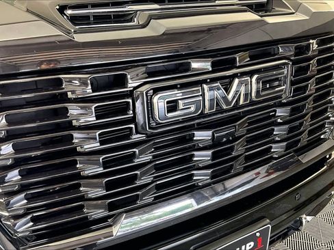 Certified 2024 GMC Sierra 2500 Denali Ultimate w/ Max Trailering Package AWD/4WD image 29