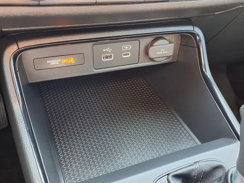 Used 2025 Honda CR-V EX image 11