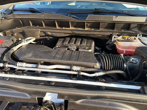 Used 2022 Chevrolet Silverado 1500 Custom RWD image 32