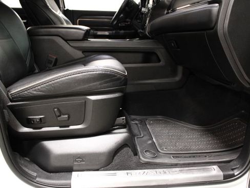 Used 2022 RAM 2500 Limited image 26