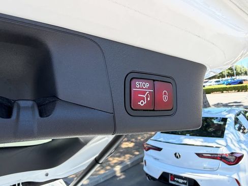 Used 2024 Mercedes-Benz EQB 250+ image 26