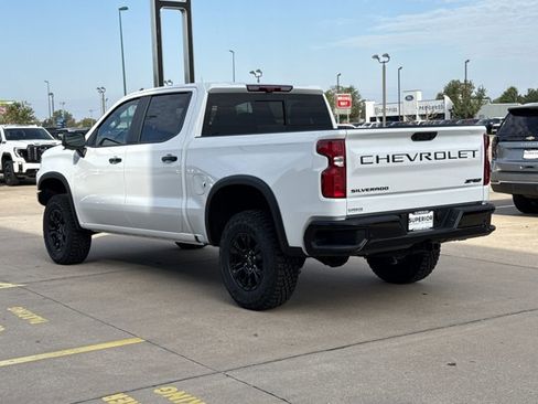 New 2026 Chevrolet Silverado 1500 ZR2 w/ Dark Appearance Package image 12