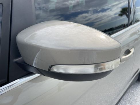Used 2015 Ford C-MAX Energi SEL w/ Equipment Group 302A FWD image 28