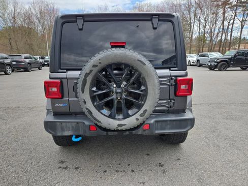 Used 2023 Jeep Wrangler Sahara w/ Cold Weather Group AWD/4WD image 4
