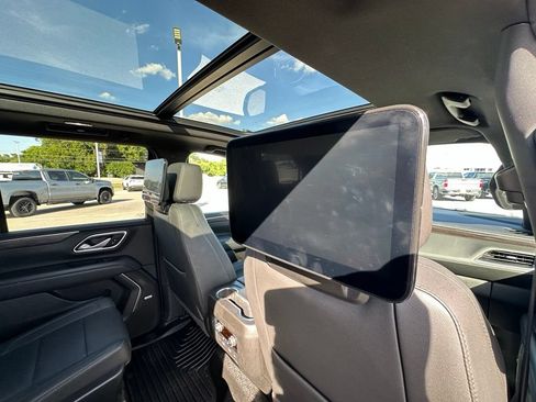 Used 2024 Chevrolet Tahoe Z71 AWD/4WD image 30