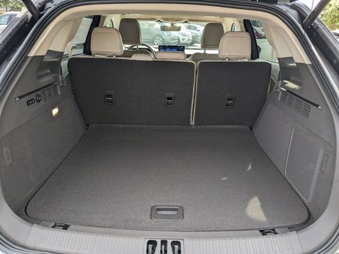 Certified 2023 Lincoln Nautilus Reserve w/ Equipment Group 201A image 14