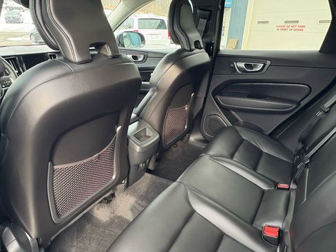 Used 2024 Volvo XC60 B5 Core image 20