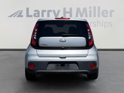 Used 2019 Kia Soul FWD image 4