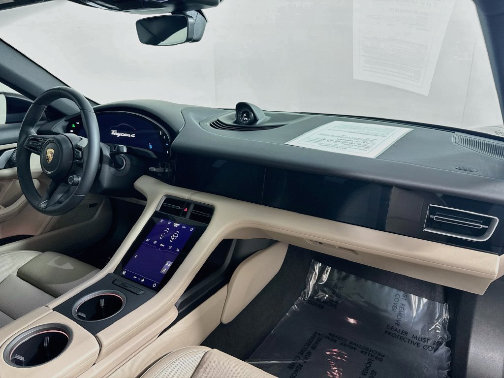 Certified 2025 Porsche Taycan AWD/4WD image 28