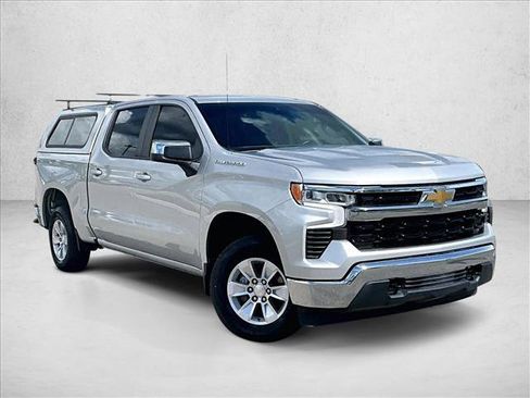 Used 2022 Chevrolet Silverado 1500 LT AWD/4WD image 11