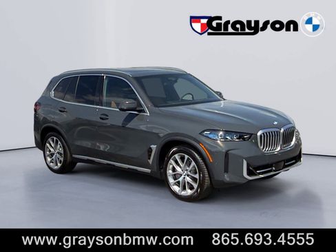 New 2026 BMW X5 xDrive50e image 1