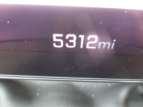 Used 2024 Chevrolet Traverse RS AWD/4WD image 35