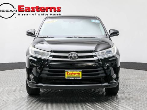 Used 2017 Toyota Highlander Plus image 2