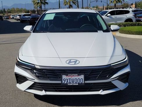 Certified 2026 Hyundai Elantra Hybrid FWD image 33
