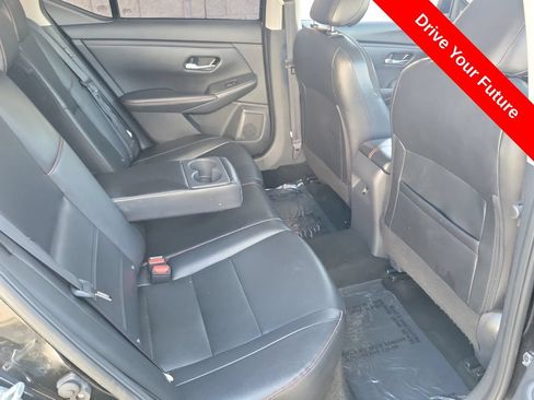 Used 2025 Nissan Sentra SR w/ SR Premium Package FWD image 22