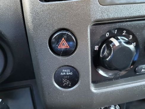 Used 2008 Nissan Frontier SE w/ SE Value Truck Pkg image 25