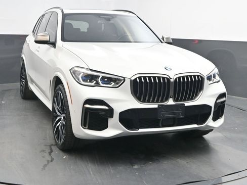 Certified 2023 BMW X5 M50i w/ Executive Package image 2