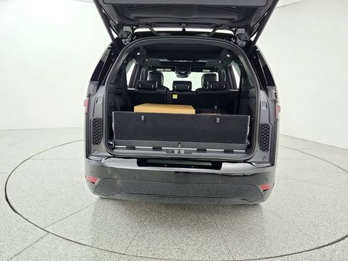 New 2026 Land Rover Discovery Dynamic SE AWD/4WD image 15