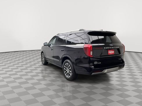 Used 2025 Ford Expedition Platinum AWD/4WD image 43