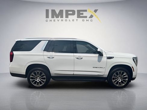 Used 2025 GMC Yukon Denali AWD/4WD image 6