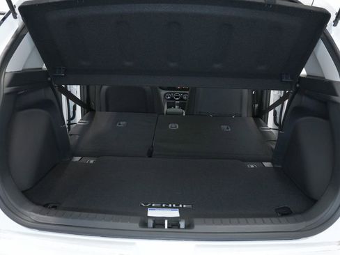 New 2025 Hyundai Venue SEL image 32