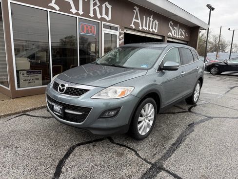 Used 2010 MAZDA CX-9 Grand Touring w/ Moonroof & Bose Audio Pkg image 2