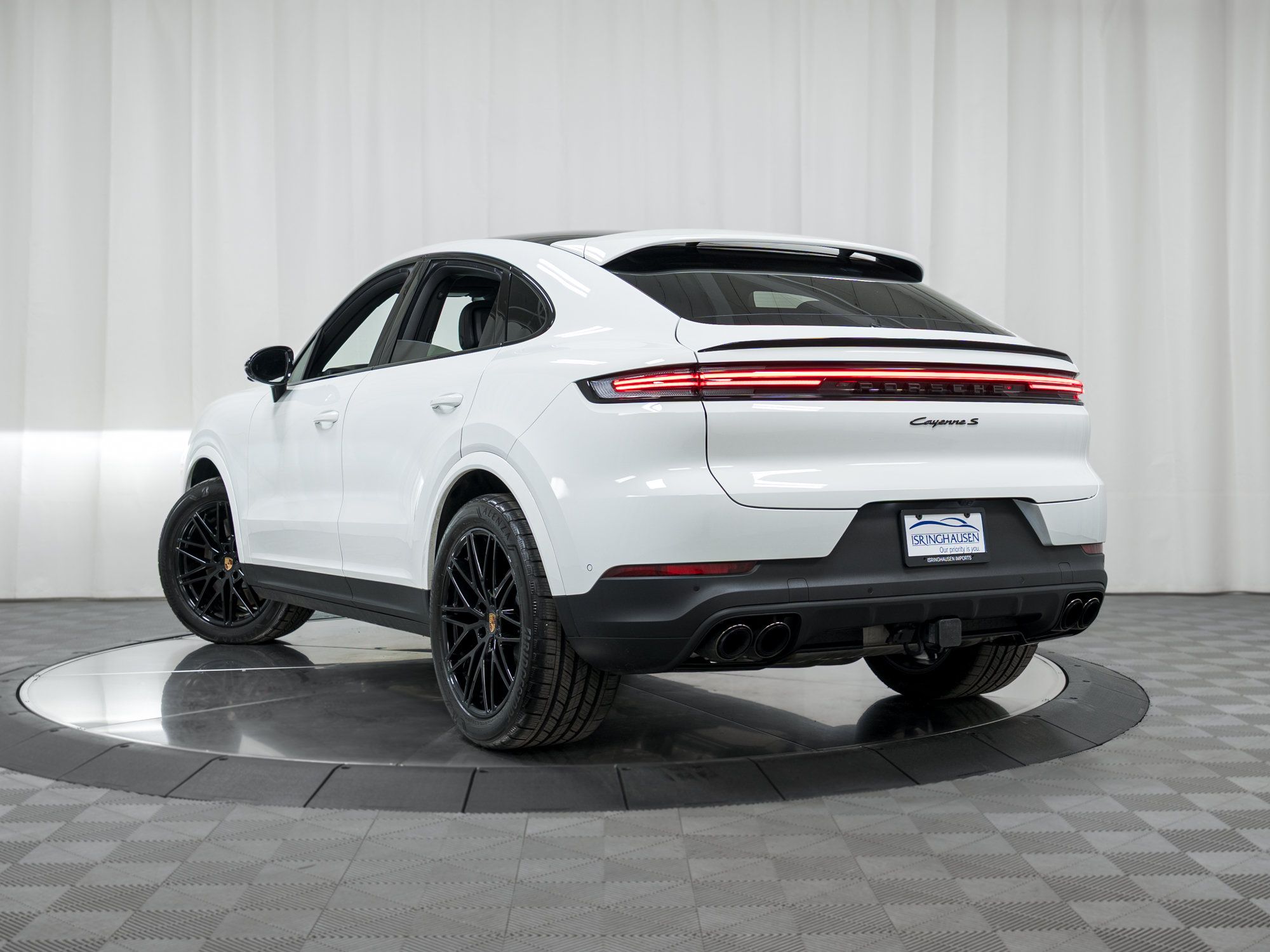 Used 2025 Porsche Cayenne S AWD/4WD image 31