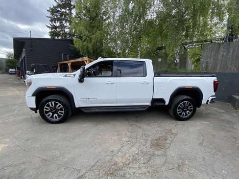 Used 2021 GMC Sierra 2500 AT4 w/ AT4 Premium Plus Package AWD/4WD image 3