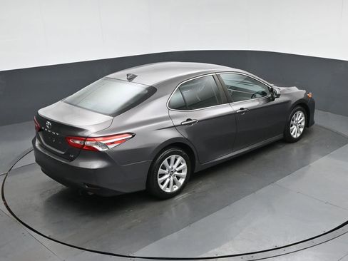 Used 2019 Toyota Camry LE image 56