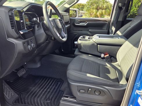 Certified 2023 Chevrolet Silverado 1500 LT w/ Protection Package RWD image 9