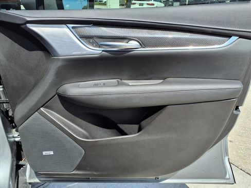 Certified 2023 Cadillac XT5 Sportv AWD/4WD image 11