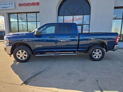 Used 2024 RAM 2500 Big Horn w/ Bed Utility Group AWD/4WD image 5