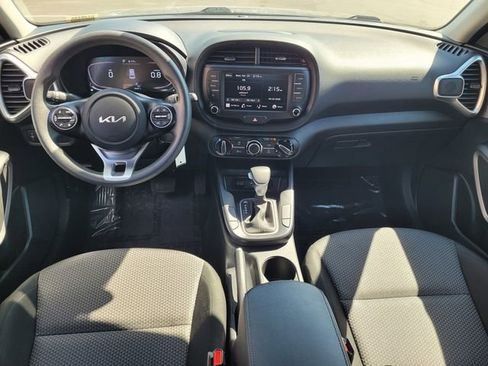 Used 2024 Kia Soul LX w/ Option Group 015 FWD image 9