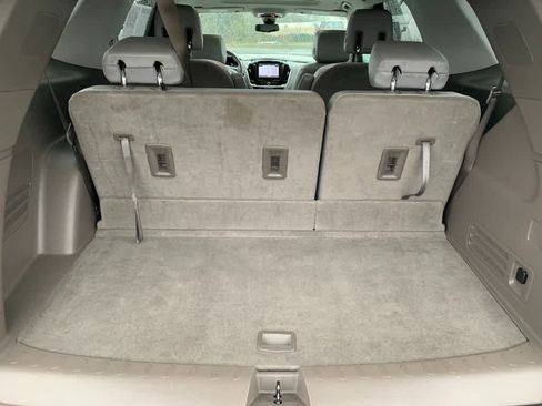 Used 2018 Chevrolet Traverse LT w/ LPO, Floor Liner Package image 6
