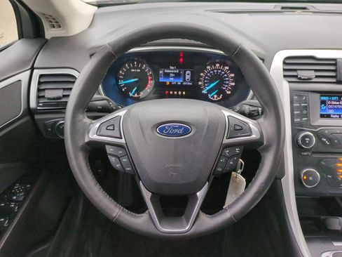 Used 2014 Ford Fusion SE w/ Equipment Group 201A image 21