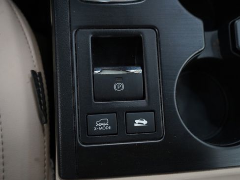 Used 2017 Subaru Outback 3.6R Limited image 25