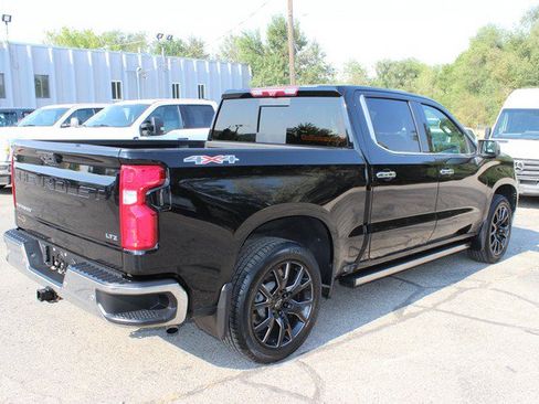 Used 2022 Chevrolet Silverado 1500 LTZ w/ Technology Package AWD/4WD image 15