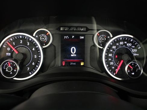 New 2026 RAM 1500 Big Horn w/ Night Edition AWD/4WD image 11