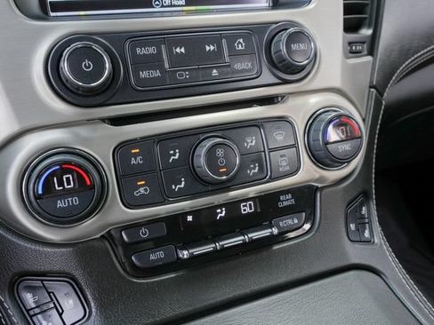 Used 2020 GMC Yukon Denali RWD image 43