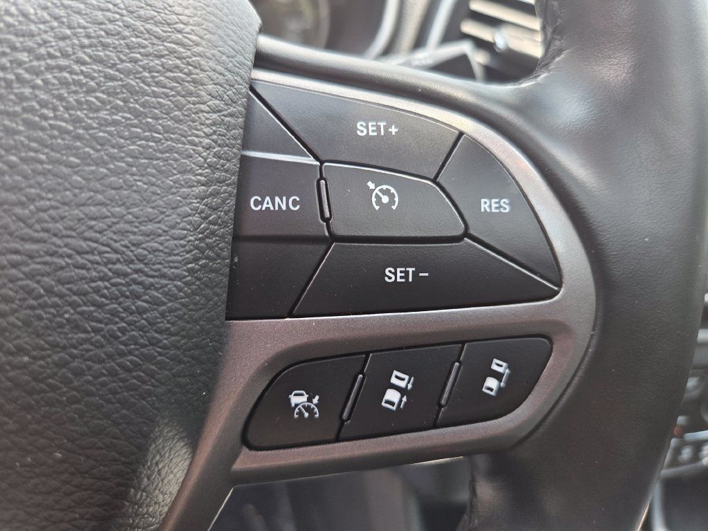 Used 2021 Jeep Cherokee Limited AWD/4WD image 14