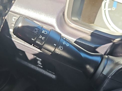 Used 2018 Toyota 4Runner SR5 Premium AWD/4WD image 26