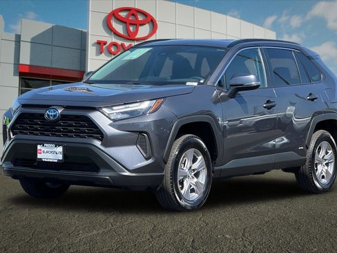 Certified 2023 Toyota RAV4 LE AWD/4WD image 7